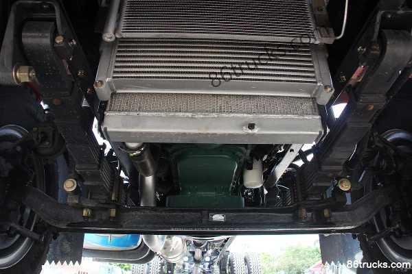 FAW Liute Jinlu Medium Truck 180 hp 4X2(6 wheels) 6.8m Livestock Cargo Truck Chassis (3) | 86Trucks