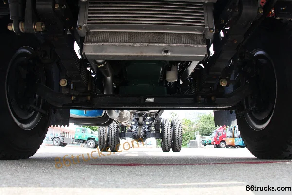 FAW Liute Jinlu Medium Truck 180 hp 4X2(6 wheels) 6.8m Livestock Cargo Truck Chassis (2) | 86Trucks