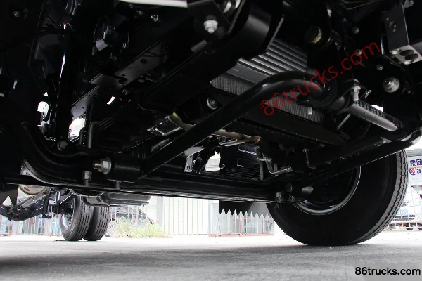 Yuejin Chaoyue C300 125 ch 4X2(6 roues) châssis de camion frigorifique, empattement 3308 (1) | 86Trucks