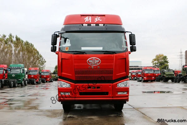 FAW Jiefang J6P Heavy Truck 350hp Quality Edition 8X4(12 wheels) Cargo Truck Chassis Exterior (2) | 86Trucks