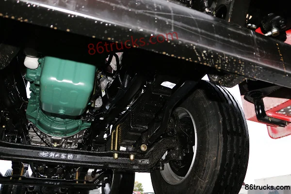 FAW Jiefang J6P Heavy Truck 350hp Quality Edition 8X4(12 wheels) Cargo Truck Chassis (1) | 86Trucks