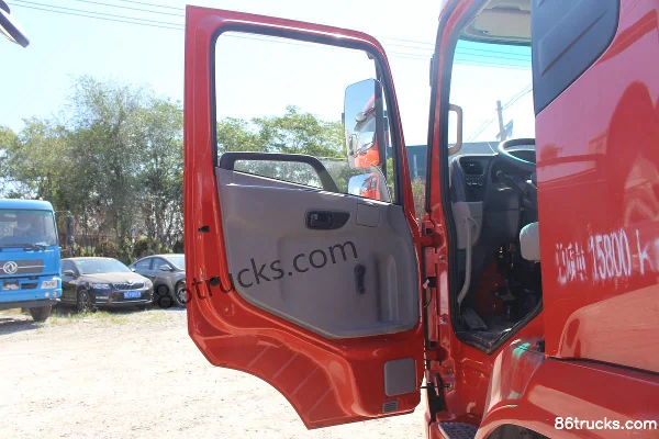 Dongfeng Commercial Vehicle Tianjin Medium Truck 160 hp 4X2(6 wheels) 6.8m van cargo truck Cab (3) | 86Trucks