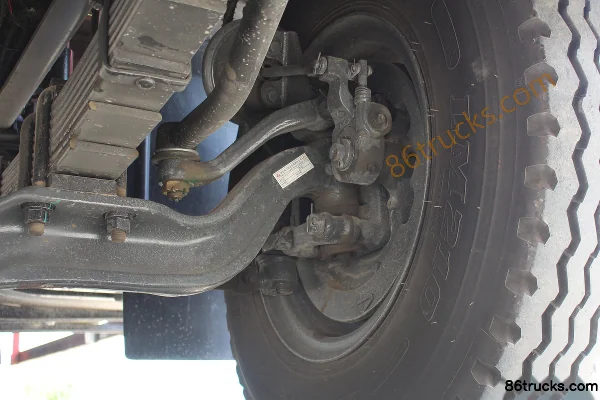Dongfeng Commercial Vehicle Tianjin Medium Truck 180 hp 4X2(6 wheels) 7.5m Sleeper Cab Box Truck Chassis (3) | 86Trucks
