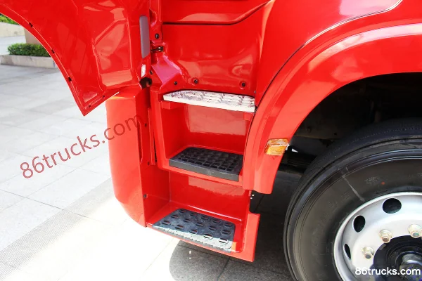 Hyundai Sichuan Zhidao 800W poids lourd 310 ch 4X2(6 roues) tracteur routier Cabine (2) | 86Trucks