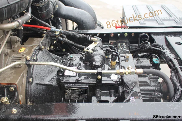 Dongfeng Duolika D9 180hp 4X2(6 wheels) 7.68m Van Cargo Truck Chassis (3) | 86Trucks