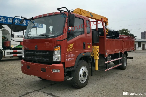 Sinotruk HOWO Tongshuai 168 hp 4X2(6 wheels) Truck Mounted Crane Exterior (2) | 86Trucks