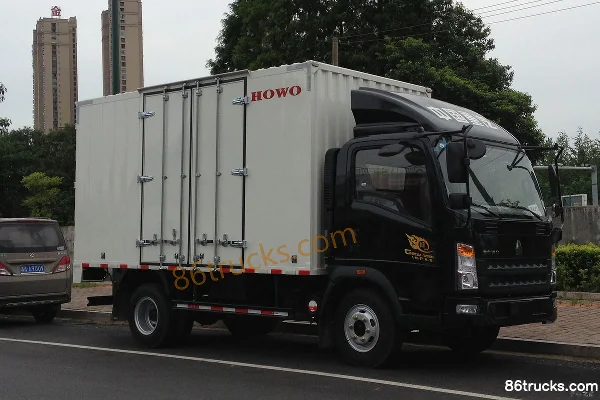 Sinotruk HOWO Tongshuai 154 hp 4X2(6 wheels) 4.15 m single-row van light truck Exterior (3) | 86Trucks