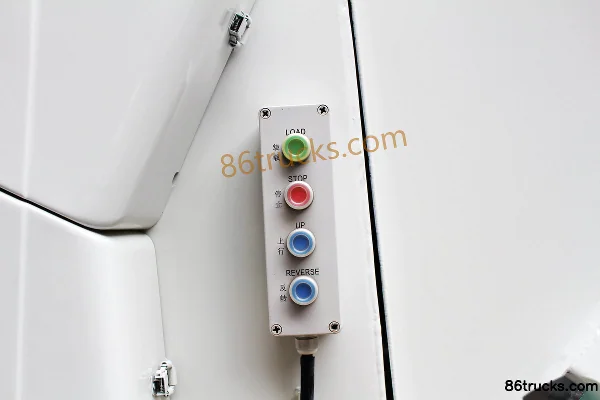 Geely FARIZON E200 Standard Edition 4.2m single-row garbage truck (electric) Body (1) | 86Trucks