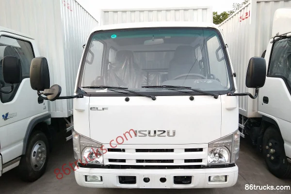 Qingling Isuzu 100P 98hp 4X2(6 wheels) 2.7m Double Row Van Light Truck Exterior (2) | 86Trucks