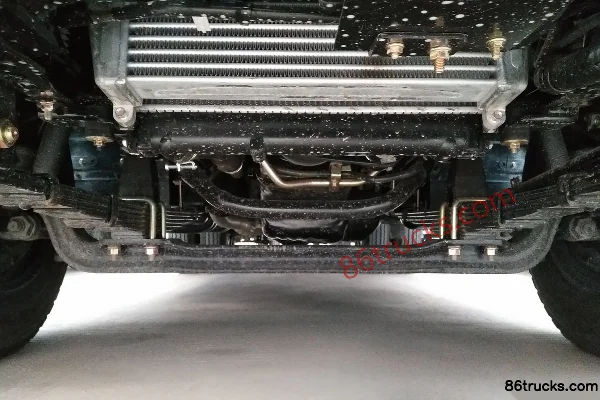 Qingling Isuzu 100P 98hp 4X2(6 wheels) 2.7m Double Row Van Light Truck Chassis (1) | 86Trucks