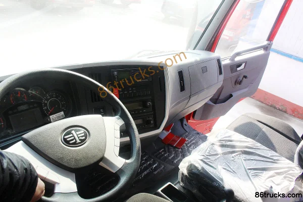FAW Jiefang Qingdao Long V Medium Truck 164 hp 4X2(6 wheels) 7.2m Van Cargo Truck Cab (2) | 86Trucks