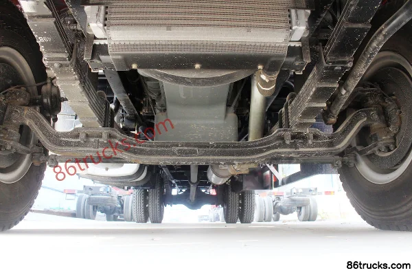 FAW Jiefang Qingdao Long V Medium Truck 164 hp 4X2(6 wheels) 7.2m Van Cargo Truck Chassis (2) | 86Trucks