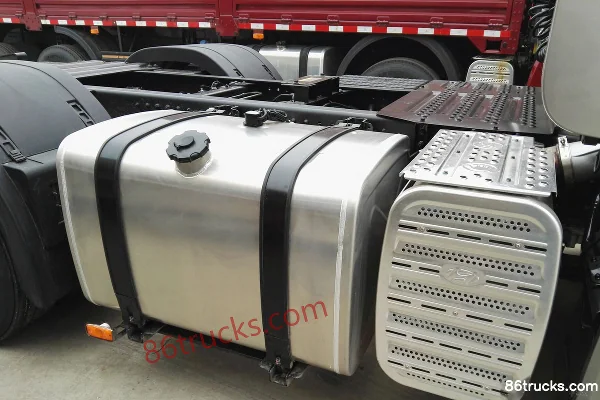 Hyundai Commercial Vehicle Chuanghu XCIENT camion lourd version allégée 440 ch 6X4(10 roues) tracteur routier Châssis (1) | 86Trucks