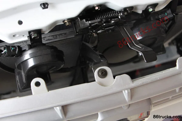 Jinbei New Express 2019 Model Standard 136 hp 6 Seats 2.0L Light Bus (China VI) Chassis (3) | 86Trucks