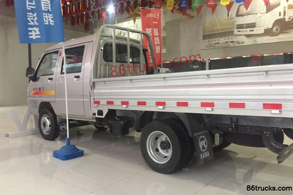 Kama Ruiling 1.3L 87 hp 4X2(6 wheels) gasoline 2.7m double-row flatbed micro truck Exterior (3) | 86Trucks