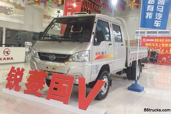 Kama Ruiling 1.3L 87 hp 4X2(6 wheels) gasoline 2.7m double-row flatbed micro truck Exterior (2) | 86Trucks