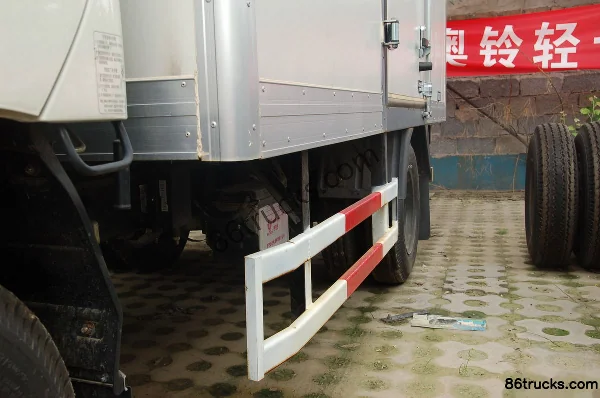 Foton Ollin Chaoyue 95 ch 4X2(6 roues) camion léger fourgon 3,7 m cabine simple (véhicule antidéflagrant) (essence) Châssis (1) | 86Trucks