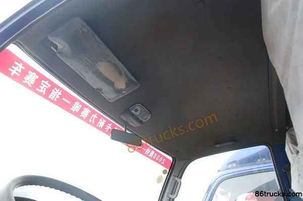 Foton Auman Chaoyue 140hp 4X2(6 wheels) 6.8m crew-cab van cargo truck (3) | 86Trucks