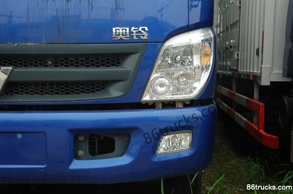 Foton Auman Chaoyue 140hp 4X2(6 wheels) 6.8m crew-cab van cargo truck Exterior (3) | 86Trucks