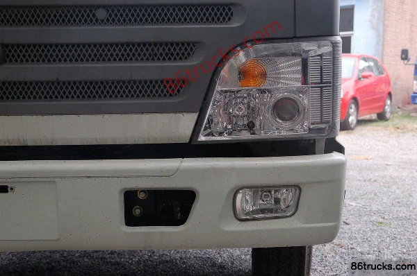 BAIC Qiling 95 hp 4X2(6 wheels) 4.185m Single Row Van Light Truck Exterior (3) | 86Trucks