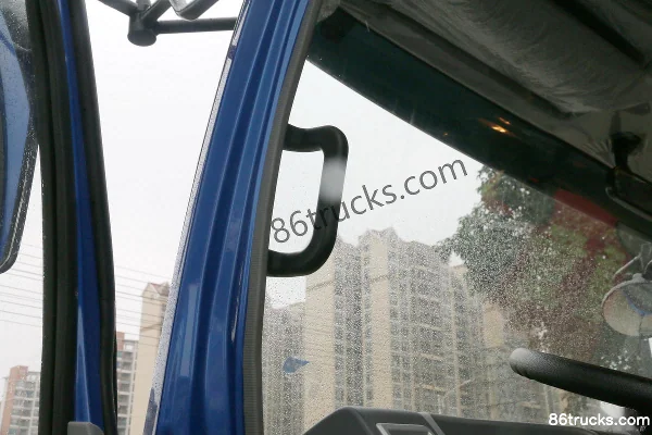Sinotruk HOWO Tongsai 154 ch 4X2(6 roues) 5,2 m châssis de camion porteur fourgon à cabine demi-avancée (3) | 86Trucks
