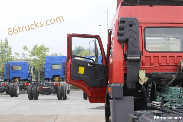FAW Jiefang Qingdao LuV 180 hp 4x2(6 wheels) 7.6m Van Truck Cab (2) | 86Trucks
