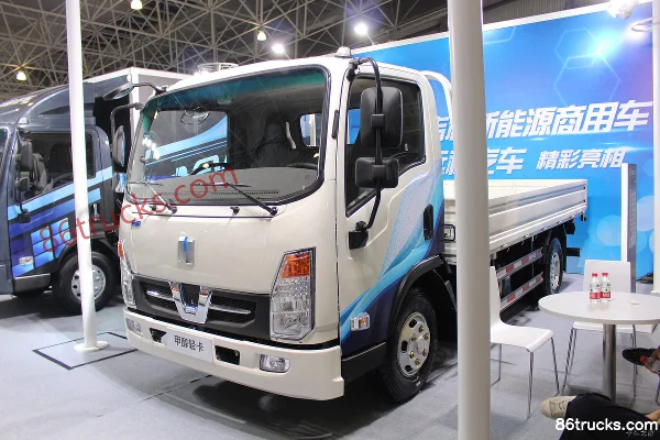 FARIZON Methanol New Energy 4.18m flatbed cargo truck 4X2(6 wheels) Exterior (2) | 86Trucks