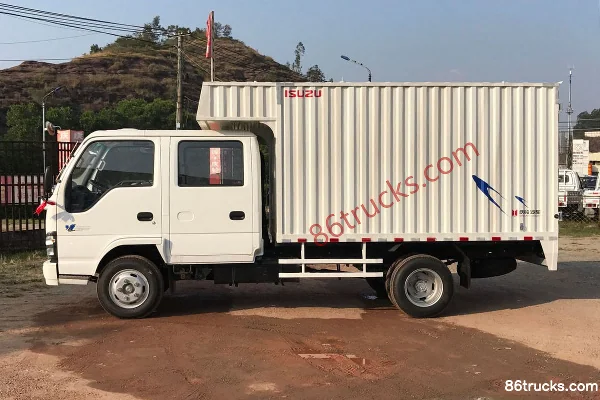Qingling Isuzu 600P 120 hp 4X2(6 wheels) 3.2m Double Cab Van Light Truck Exterior (3) | 86Trucks