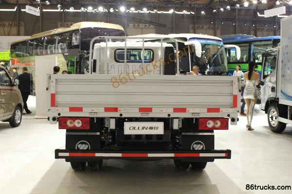 Foton Ollin CTS 143 ch 4X2(6 roues) 4,18 m camion léger cabine simple plateau Extérieur (2) | 86Trucks