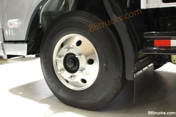 Foton Ollin CTS 143 ch 4X2(6 roues) 4,18 m camion léger cabine simple plateau Châssis (2) | 86Trucks