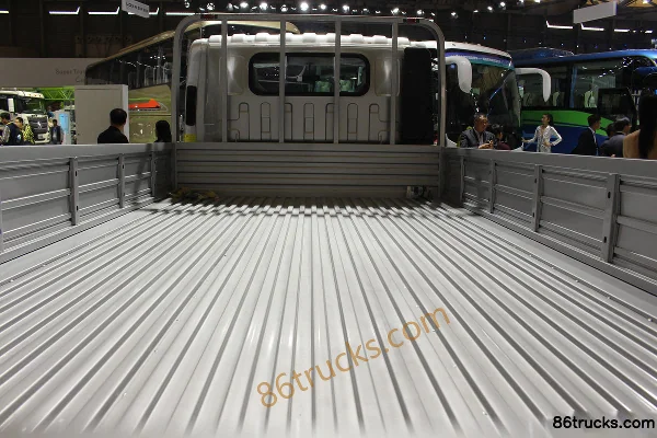 Foton Ollin CTS 143 ch 4X2(6 roues) 4,18 m camion léger cabine simple plateau Carrosserie (2) | 86Trucks
