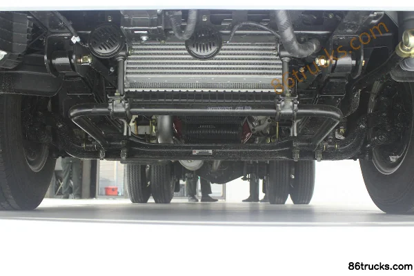 Foton Ollin CTS 129hp 4X2(6 wheels) 4.14m Single-Row Van Light Truck Chassis (1) | 86Trucks