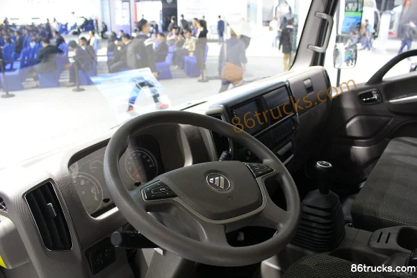 Foton Aumark S3 Series 143 hp 4X2(6 wheels) refrigerated truck Cab (3) | 86Trucks