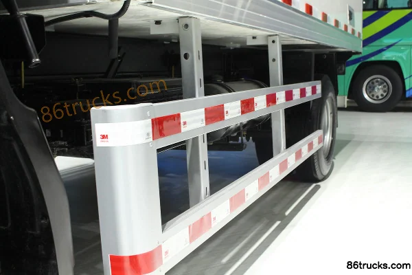Foton Aumark S3 Series 143 hp 4X2(6 wheels) refrigerated truck Chassis (2) | 86Trucks
