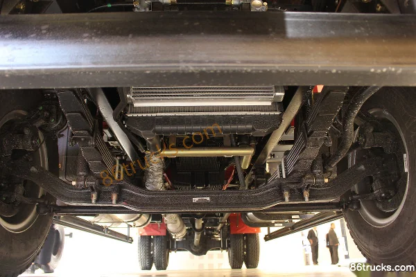 Foton Ruowo 154 hp 4X2(6 wheels) 5.2m Single Row Van Truck Chassis (1) | 86Trucks