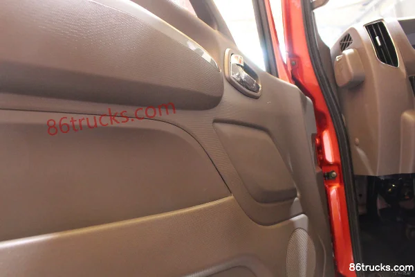 Foton Ruivo E3 154hp 4X2(6 wheels) 3700mm wheelbase dump truck chassis Cab (1) | 86Trucks