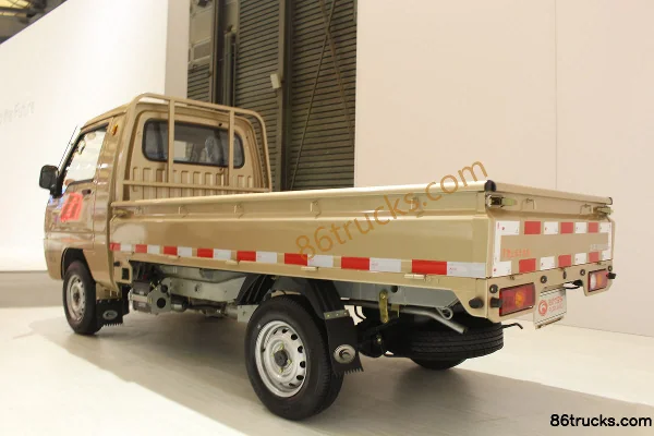 Foton Times Yuling VQ1 1.1L 61hp 4X2(6 wheels) Gasoline Single Row Flatbed Micro Truck (Semi-load-bearing) Exterior (3) | 86Trucks