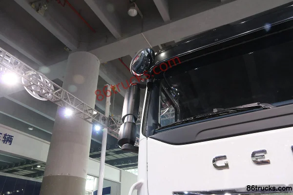 SAIC Hongyan Genlyon C500 Heavy Truck 450hp 6X4(10 wheels) Tractor Truck Chassis (2) | 86Trucks
