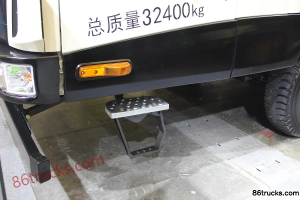 Foton Leisha 25 ton crane truck (FTC25Q5) Chassis (2) | 86Trucks