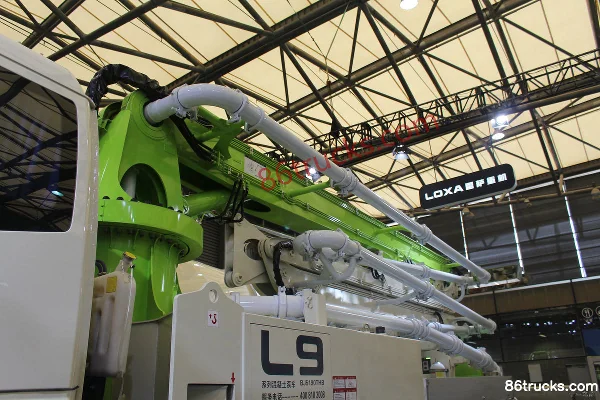 Foton Leisha 330 hp 4X2(6 wheels) 27m concrete pump truck Body (3) | 86Trucks