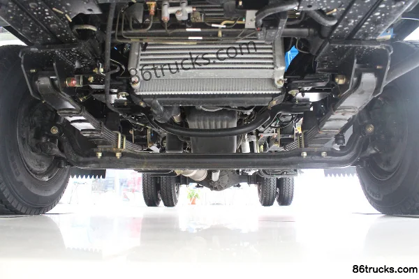 JMC Shunda Standard Edition 102 hp 4X2(6 wheels) 3.1m Single Row Flatbed Light Truck Chassis (1) | 86Trucks