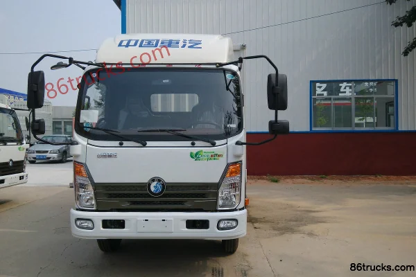 Sinotruk Wangpai 7 Series 95 hp 4X2(6 wheels) 4.1m Single Row Van Light Truck Exterior (2) | 86Trucks