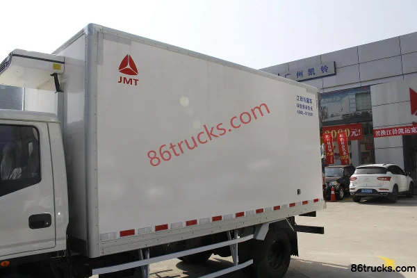 JMC New Kaiyun 109 hp 4X2(6 wheels) 4m Single Row Refrigerated Truck Body (1) | 86Trucks