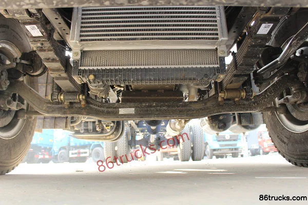 Dongfeng Teshang camion moyen 160 ch 4X2(6 roues) châssis de camion porteur 6,75 m avec cabine demi-avancée (EQ1166GF) (2) | 86Trucks