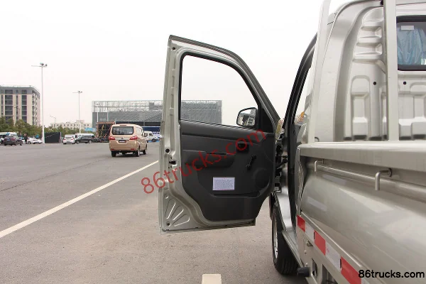 Foton Gratour T3 Luxury 1.2L 86hp 4X2(6 wheels) Gasoline 2.8m Single Row Flatbed Mini Truck Cab (1) | 86Trucks