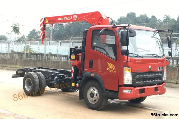 Sinotruk HOWO Tongsai 154 ch 4X2(6 roues) châssis avec grue auxiliaire Extérieur (2) | 86Trucks