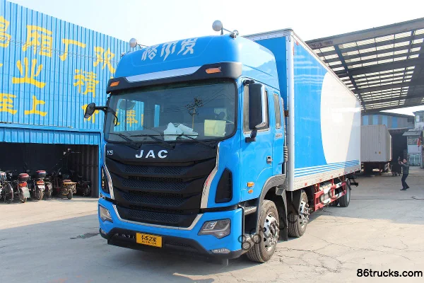 JAC Gallop K5w camion lourd 280 ch 6X2(8 roues) camion porteur fourgon 9,6 m Extérieur (3) | 86Trucks