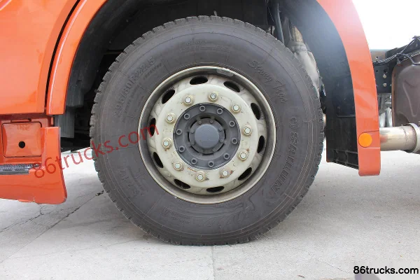 Union Truck U380 380 ch 4X2(6 roues) 5600 empattement châssis camion porteur (2) | 86Trucks