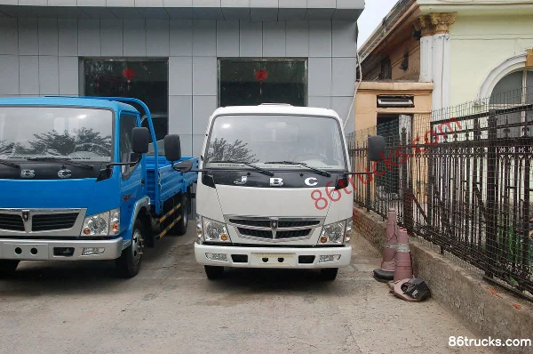 Jinbei Lingqi 87 hp 4X2(6 wheels) 4.25m Single Row Stake Truck Exterior
