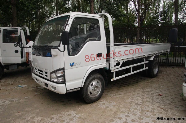 Qingling Isuzu 600P 130hp 4X2(6 wheels) 4.275m Single Row Flatbed Light Truck Exterior (2) | 86Trucks